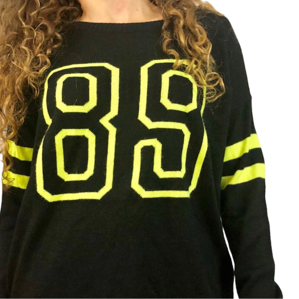 89 Sweater